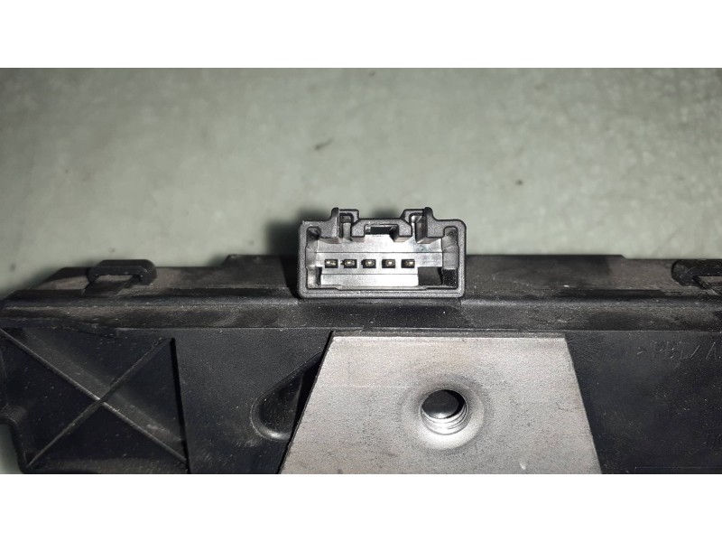 Recambio de cerradura maletero / porton para ford focus berlina (cap) ambiente (d) referencia OEM IAM 3M51R442A66AP  