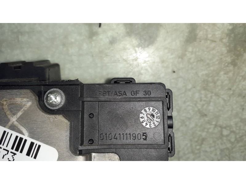 Recambio de cerradura maletero / porton para ford focus berlina (cap) ambiente (d) referencia OEM IAM 3M51R442A66AP  