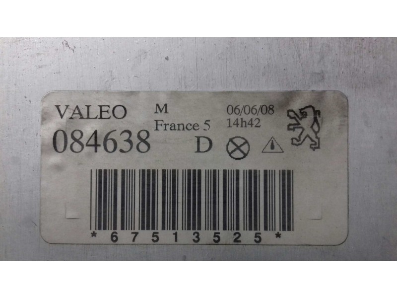 Recambio de faro derecho para peugeot 106 (s1) cocktail referencia OEM IAM 084638  VALEO