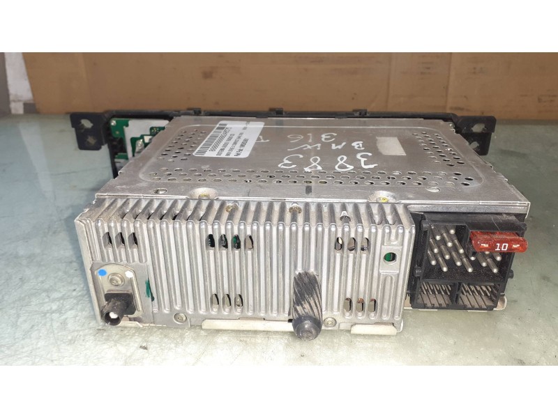 Recambio de sistema audio / radio cd para bmw serie 3 compact (e46) 316ti referencia OEM IAM 1M5853601 902221806239 65126916047