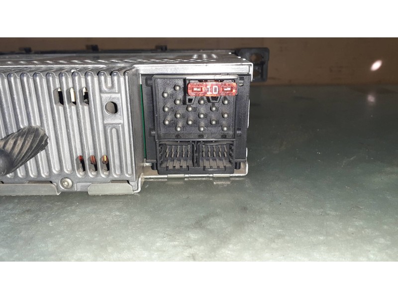 Recambio de sistema audio / radio cd para bmw serie 3 compact (e46) 316ti referencia OEM IAM 1M5853601 902221806239 65126916047