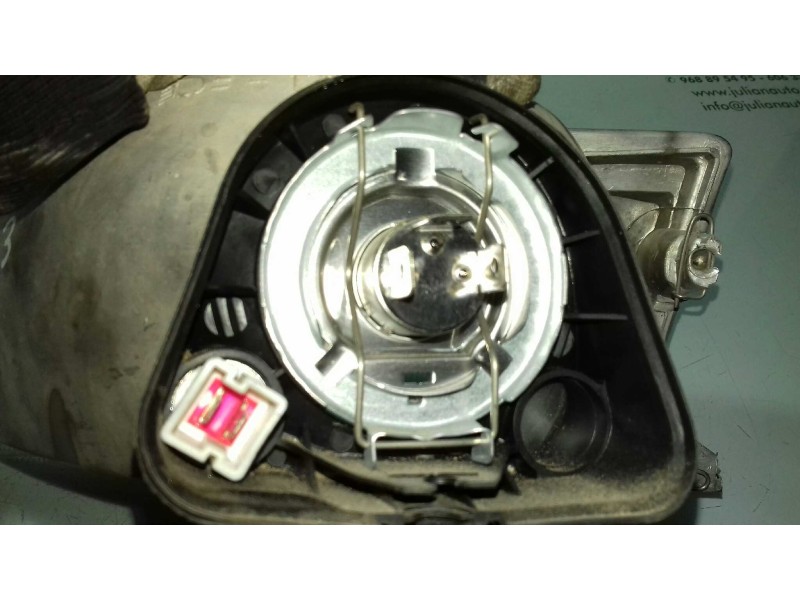 Recambio de faro derecho para peugeot 106 (s1) cocktail referencia OEM IAM 084638  VALEO