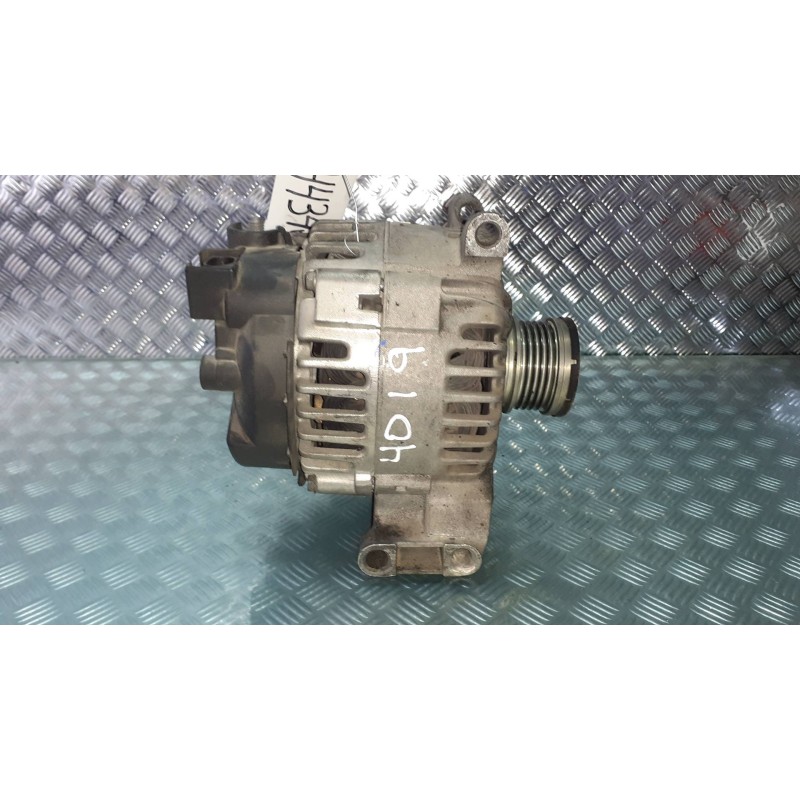 Recambio de alternador para mercedes-benz clase b (w245) 180 cdi (245.207) referencia OEM IAM TG15C157 VALEO 