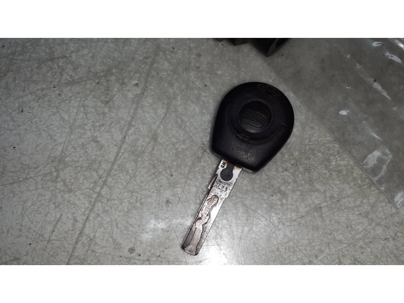 Recambio de conmutador de arranque para seat leon (1m1) signo referencia OEM IAM 4B0905851C  