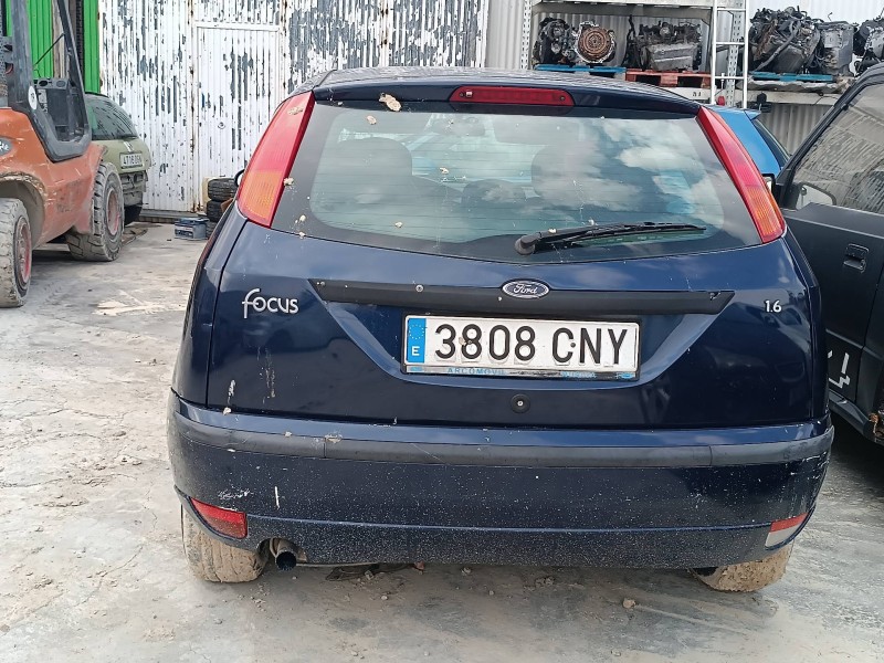 ford focus berlina (cak) del año 2003