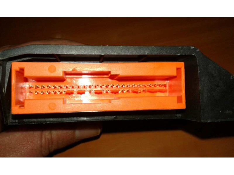 Recambio de centralita airbag para dacia sandero ambiance referencia OEM IAM 8201002829 284048-02003 