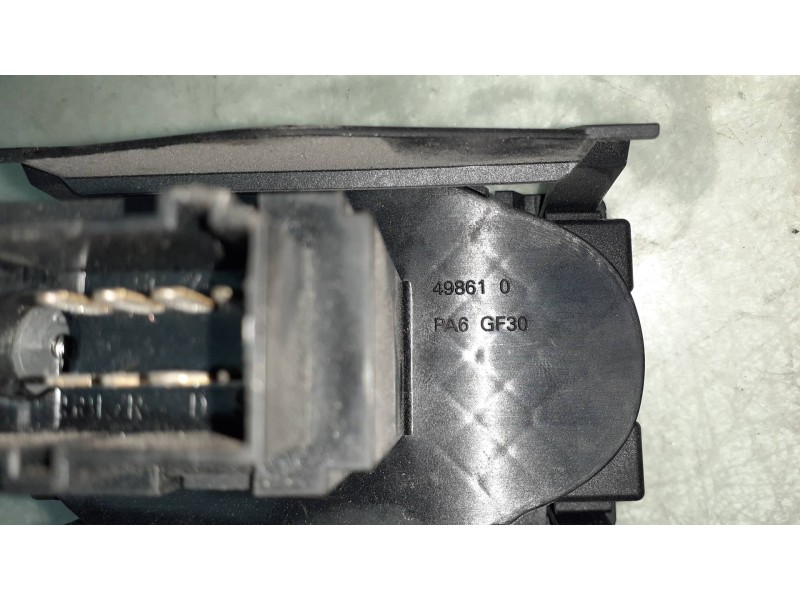 Recambio de mando luces para ford focus berlina (cap) ambiente (d) referencia OEM IAM 4M5T13A024LA  