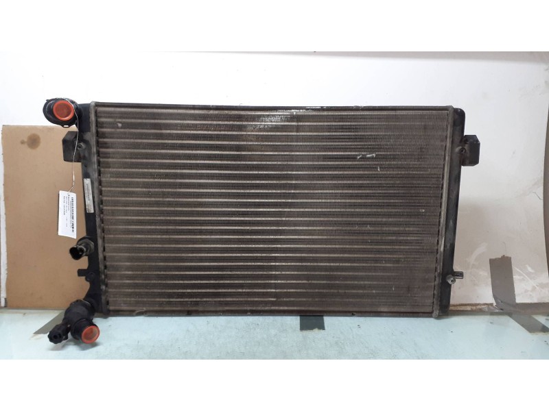 Recambio de radiador agua para seat leon (1m1) signo referencia OEM IAM 1J0121253N  