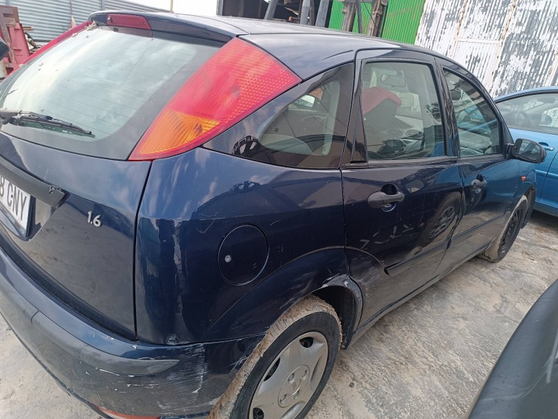 ford focus berlina (cak) del año 2003