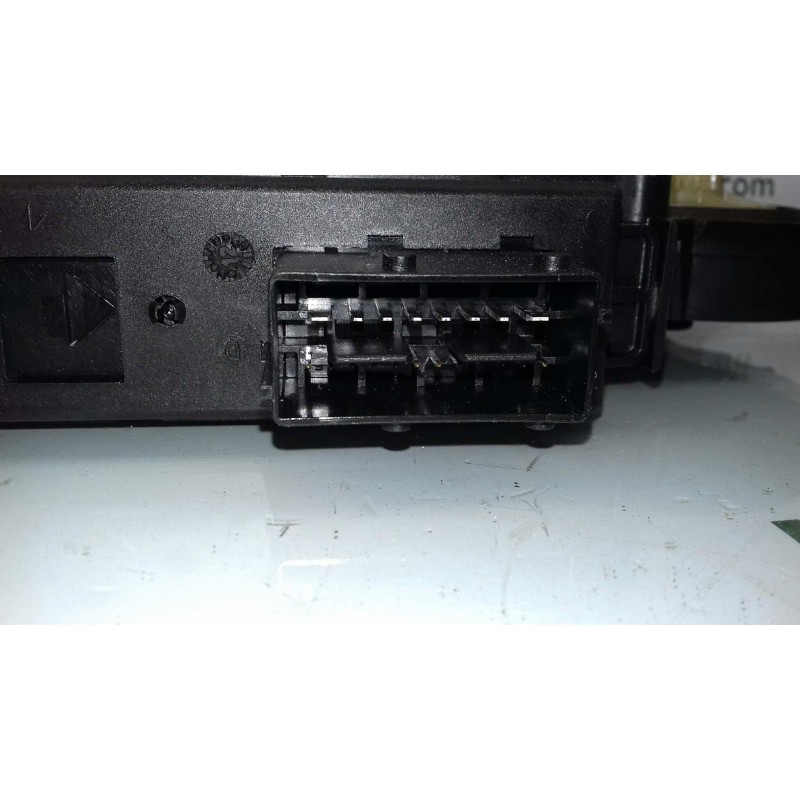 Recambio de motor elevalunas delantero derecho para citroen c4 picasso exclusive referencia OEM IAM 9674032680 440804 400962F