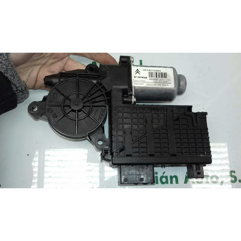 Recambio de motor elevalunas delantero derecho para citroen c4 picasso exclusive referencia OEM IAM 9674032680 440804 400962F