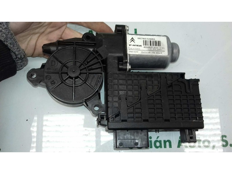 Recambio de motor elevalunas delantero derecho para citroen c4 picasso exclusive referencia OEM IAM 9674032680 440804 400962F