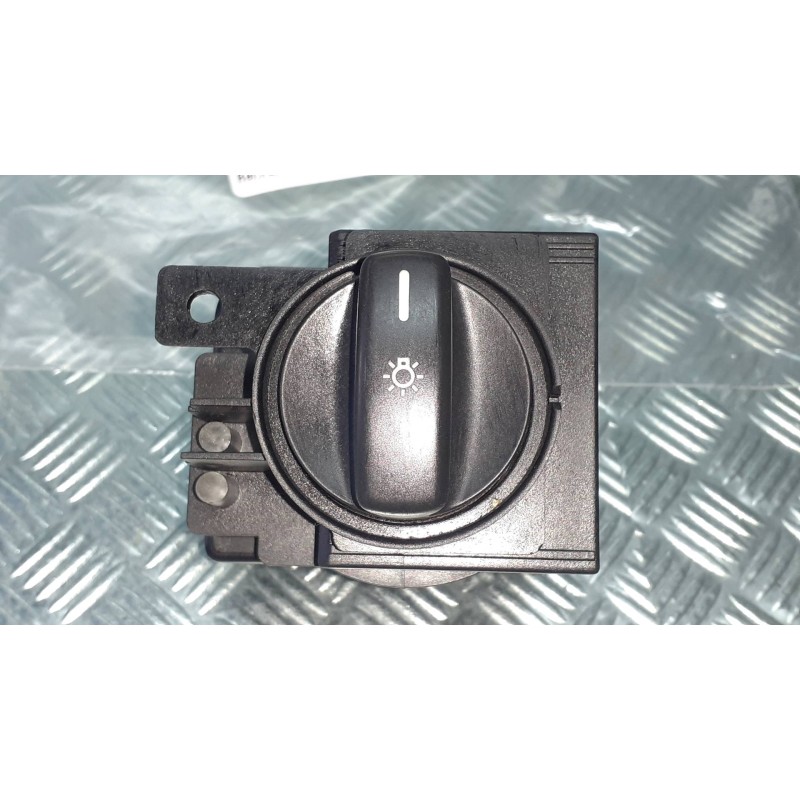 Recambio de mando luces para mercedes-benz clase b (w245) 180 cdi (245.207) referencia OEM IAM 1695451304 32220301 CONECTOR 11 P