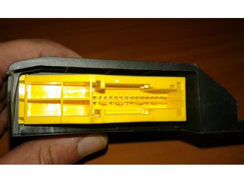Recambio de centralita airbag para dacia sandero stepway referencia OEM IAM 8201002828 284047-96003 
