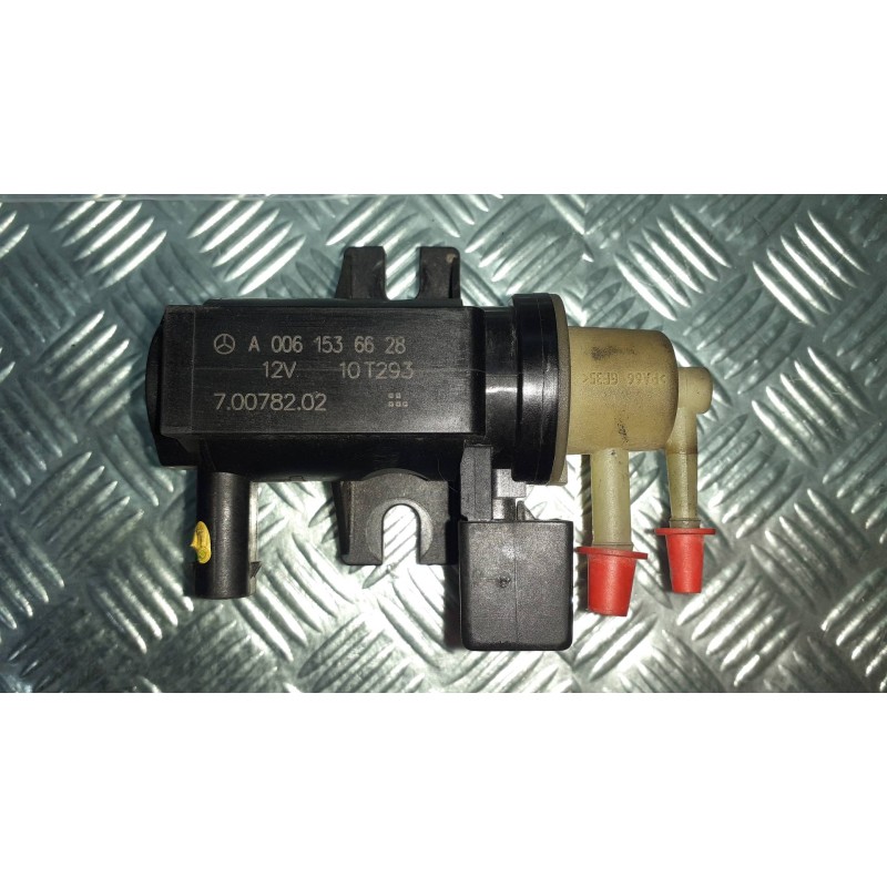 Recambio de valvula aire adicional para mercedes-benz clase b (w245) 180 cdi (245.207) referencia OEM IAM A0061536628 70078202 C