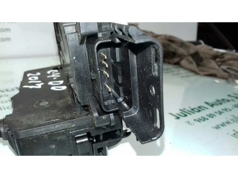 Recambio de cerradura puerta delantera derecha para citroen c4 picasso exclusive referencia OEM IAM 24094158 24099816 VALEO