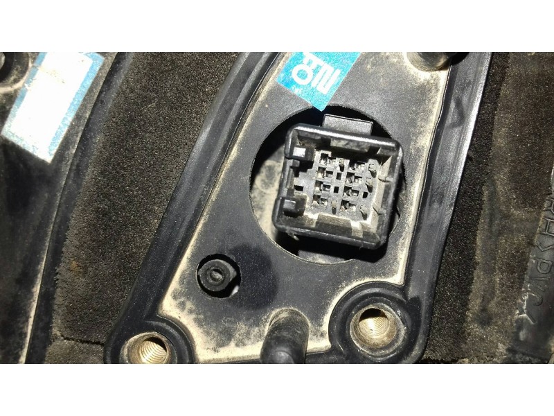 Recambio de retrovisor derecho para kia carens 1.8 ls monovolumen referencia OEM IAM   ELECTRICO