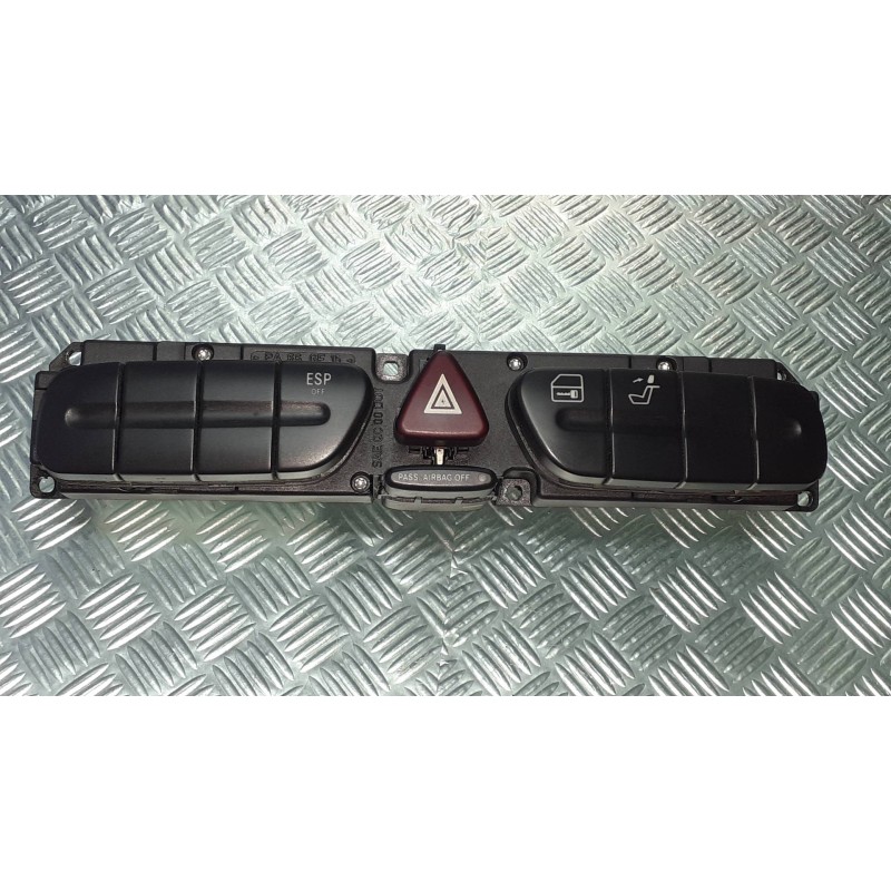 Recambio de warning para mercedes-benz clase c (w203) berlina 220 cdi (203.006) referencia OEM IAM 2038215679  3306010400
