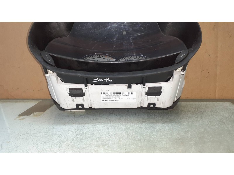 Recambio de cuadro instrumentos para alfa romeo 166 2.5 v6 24v referencia OEM IAM 6028479906 156021019 