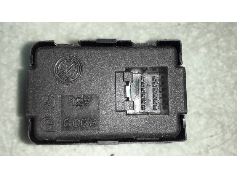 Recambio de mando retrovisor para alfa romeo 166 2.5 v6 24v referencia OEM IAM C063  