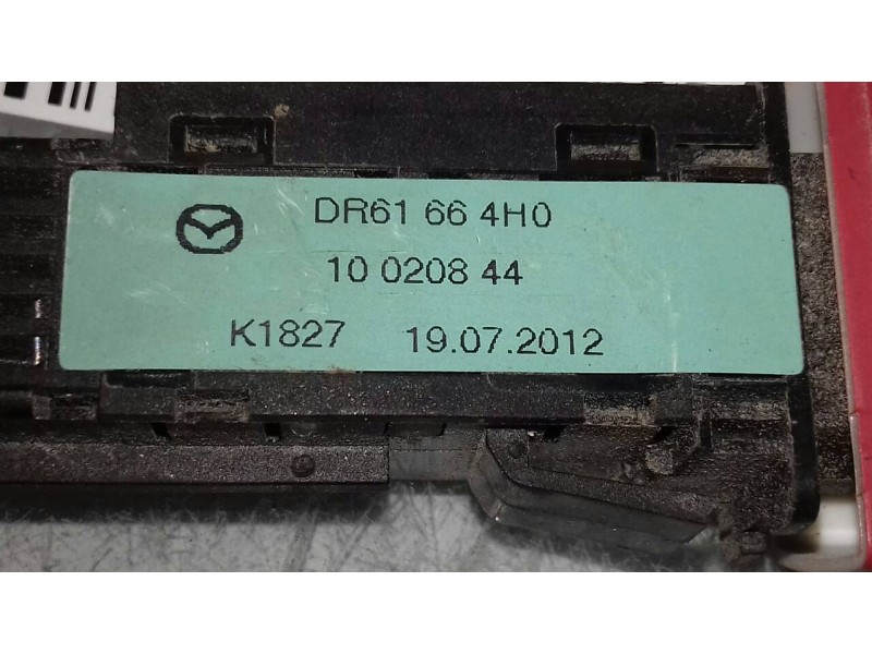 Recambio de warning para mazda 2 lim. (de) 1.3 style (5-ptas.) (55kw) referencia OEM IAM DR61664H0 10020844 