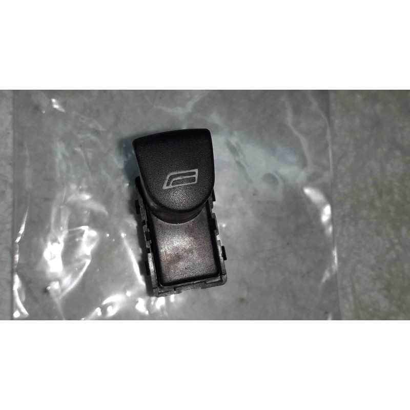 Recambio de mando elevalunas delantero derecho para alfa romeo 166 2.5 v6 24v referencia OEM IAM 156018962 A223 
