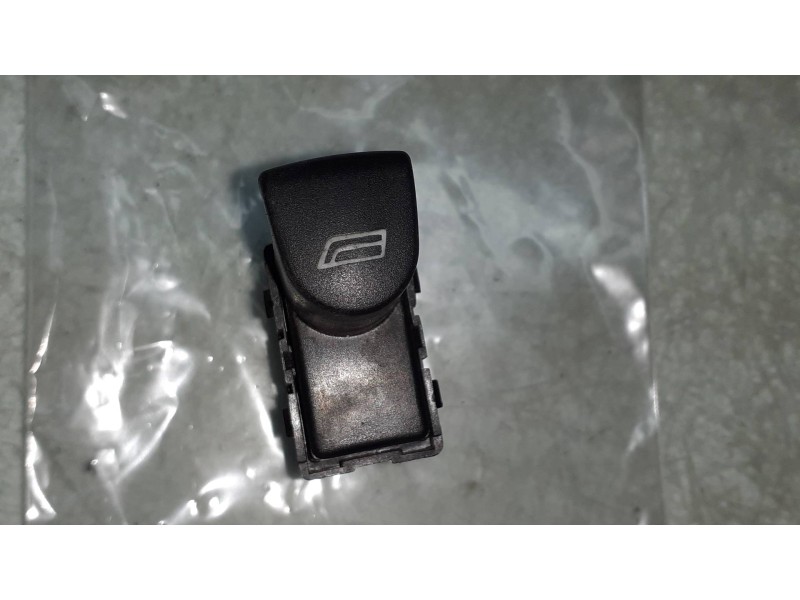 Recambio de mando elevalunas delantero derecho para alfa romeo 166 2.5 v6 24v referencia OEM IAM 156018962 A223 