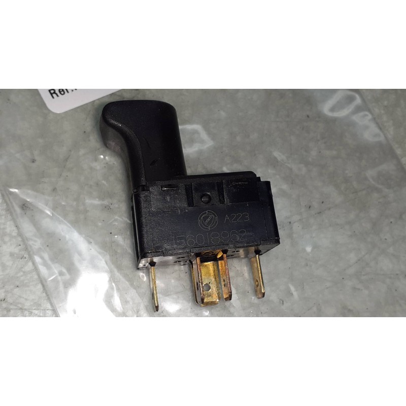 Recambio de mando elevalunas delantero derecho para alfa romeo 166 2.5 v6 24v referencia OEM IAM 156018962 A223 