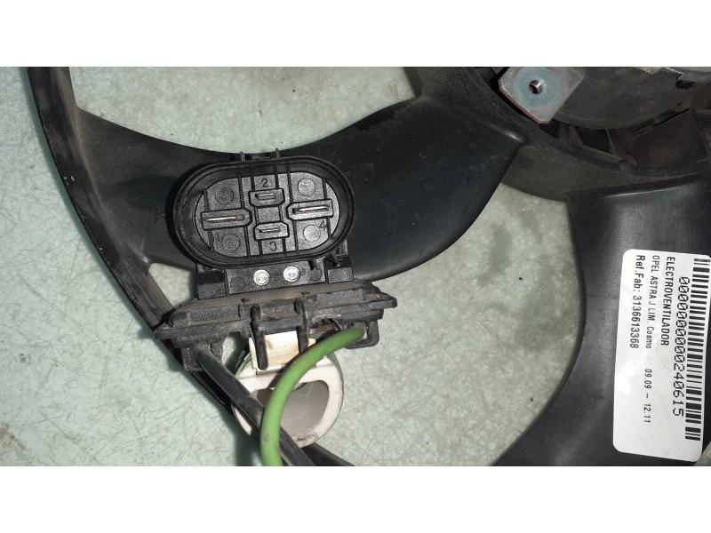 Recambio de electroventilador para opel astra j lim. cosmo referencia OEM IAM 3136613368  3136613360