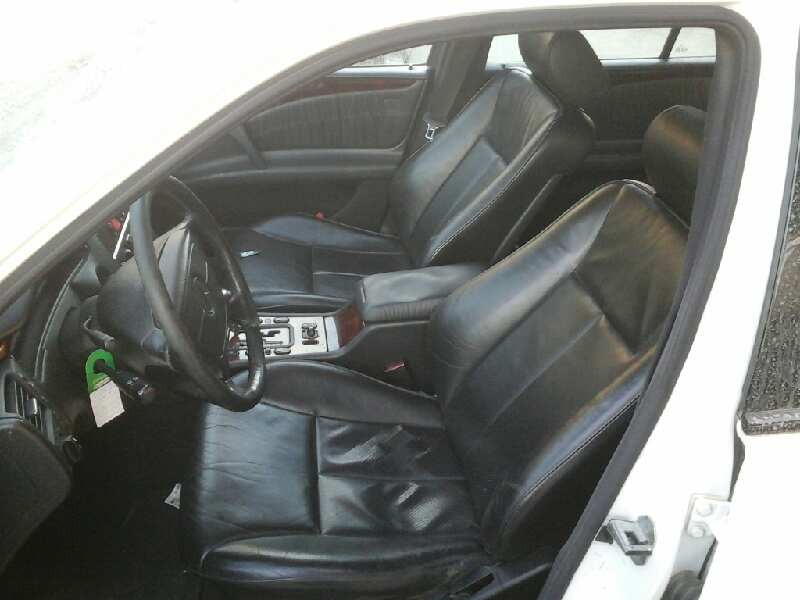 mercedes-benz clase e (w210) berlina del año 1998