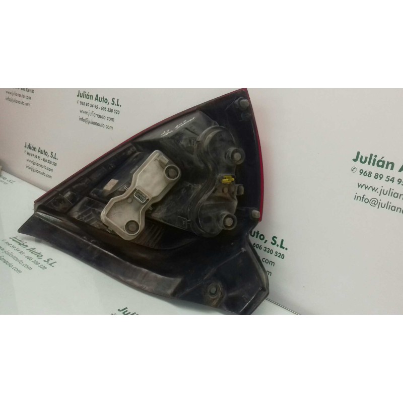 Recambio de piloto trasero derecho para renault megane ii berlina 5p authentique referencia OEM IAM 820073287 89398081 VALEO