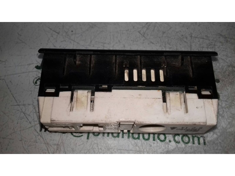 Recambio de pantalla multifuncion para ford mondeo berlina (gd) ambiente referencia OEM IAM 95BB15000BA  