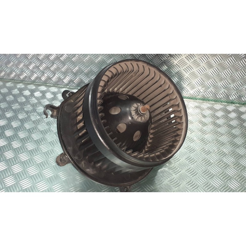 Recambio de ventilador calefaccion para mercedes-benz clase c (w203) berlina 220 cdi (203.006) referencia OEM IAM   