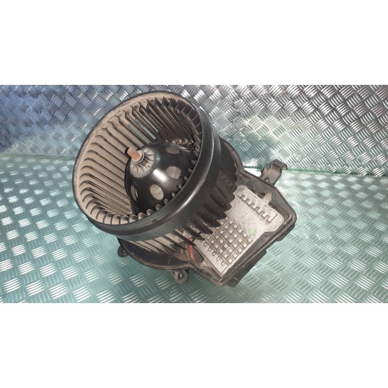 Recambio de ventilador calefaccion para mercedes-benz clase c (w203) berlina 220 cdi (203.006) referencia OEM IAM   