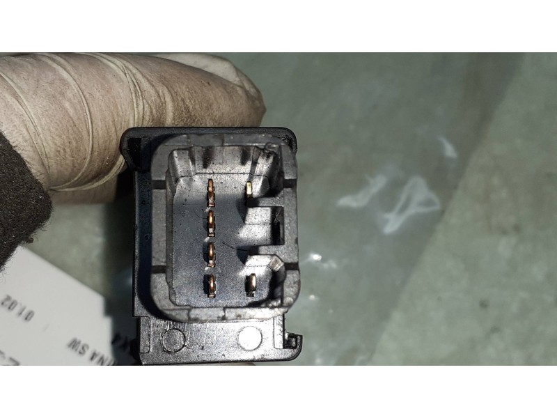 Recambio de interruptor para tata indigo marina sw referencia OEM IAM M16K4  