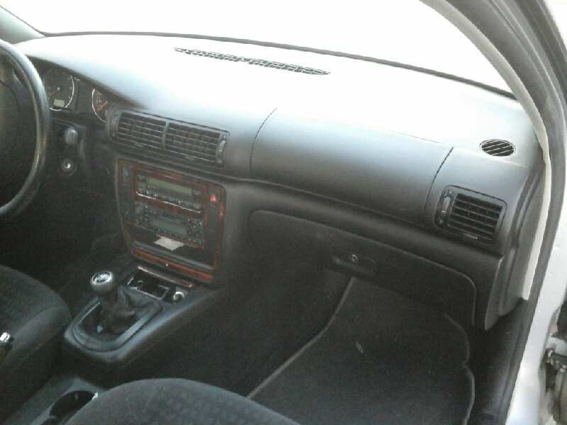 volkswagen passat berlina (3b3) del año 2001