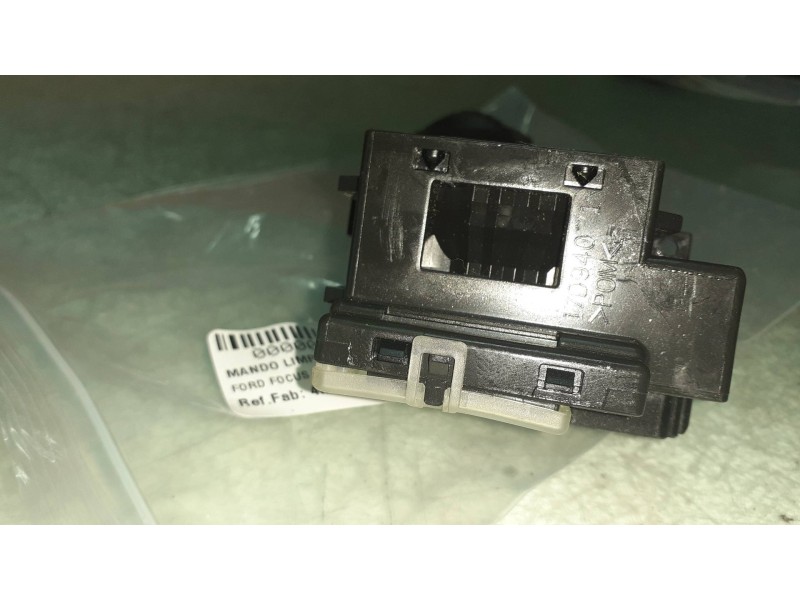 Recambio de mando limpia para ford focus berlina (cap) ambiente (d) referencia OEM IAM 4M5T17A553BD  17D940