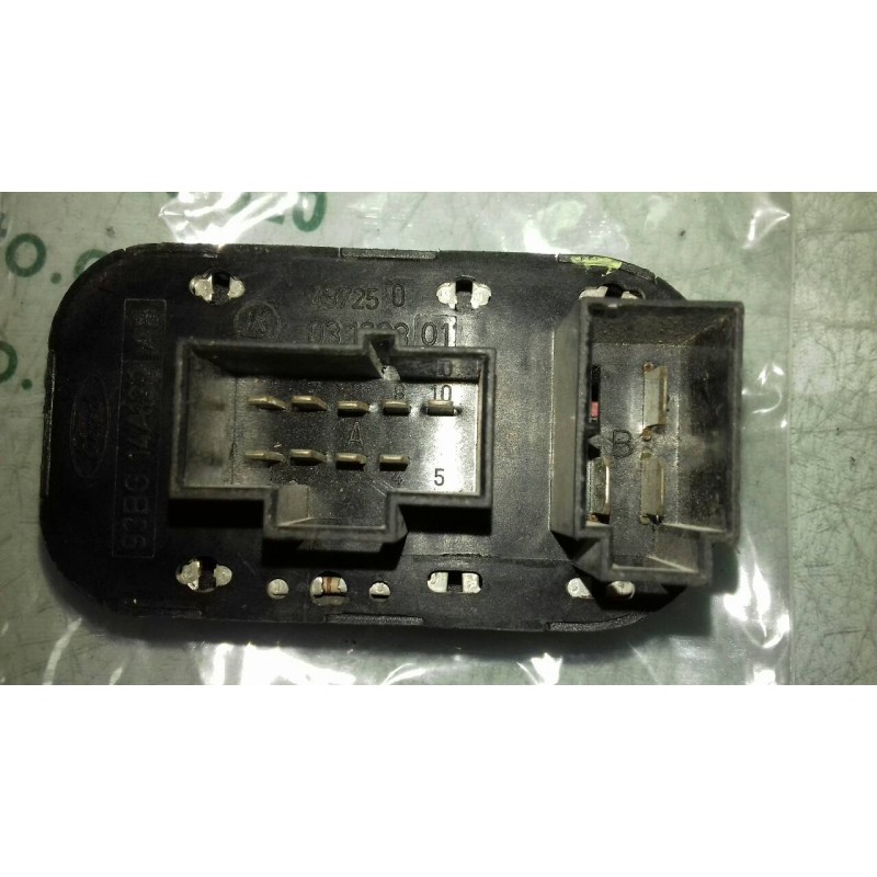 Recambio de mando elevalunas delantero izquierdo para ford mondeo berlina/familiar (fd) clx berlina referencia OEM IAM 93BG14A13