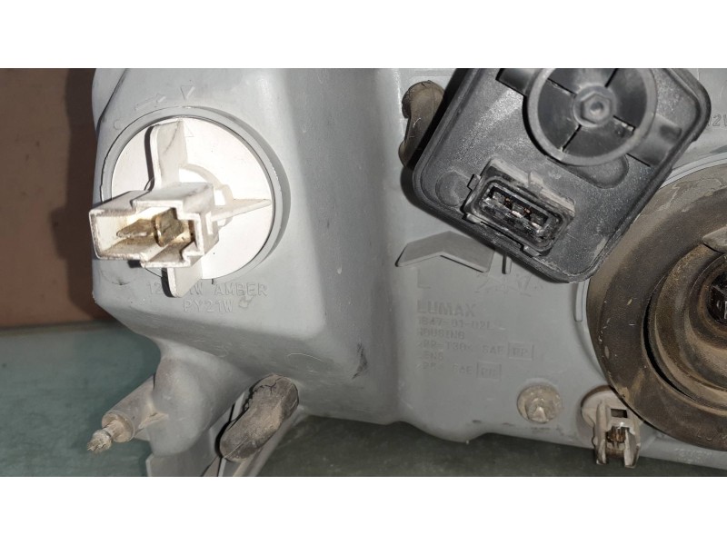 Recambio de faro izquierdo para tata indigo marina sw referencia OEM IAM 16470102L 10607 E410531