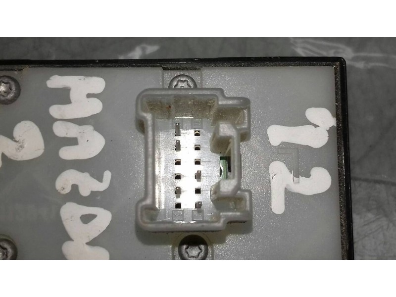 Recambio de mando luces para mazda 2 lim. (de) 1.3 style (5-ptas.) (55kw) referencia OEM IAM DF7366170  