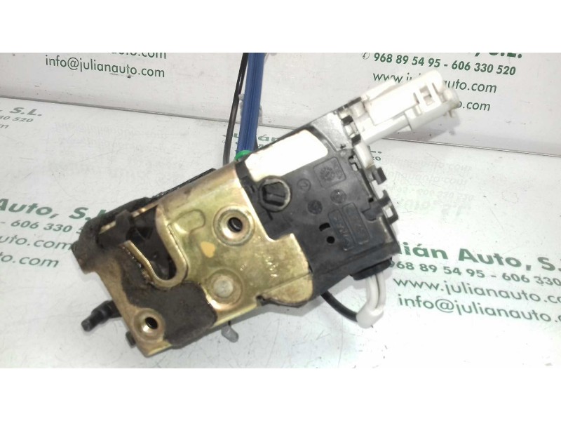 Recambio de cerradura puerta trasera izquierda para peugeot 407 st sport pack referencia OEM IAM 9660699480E00  6 PINES