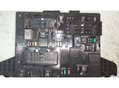 Recambio de caja reles / fusibles para opel astra j lim. cosmo referencia OEM IAM 13302300  36592727 2