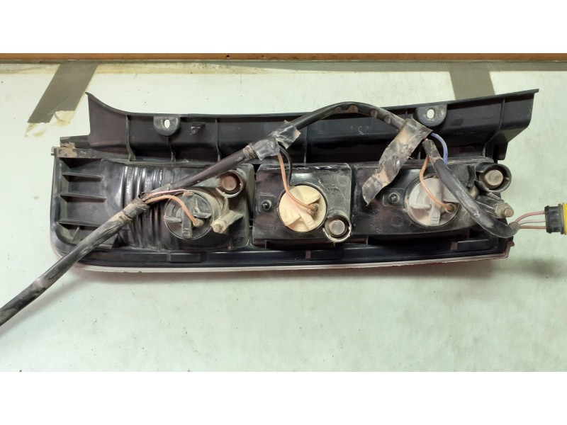 Recambio de piloto trasero izquierdo para tata indigo marina sw referencia OEM IAM 18770100L  