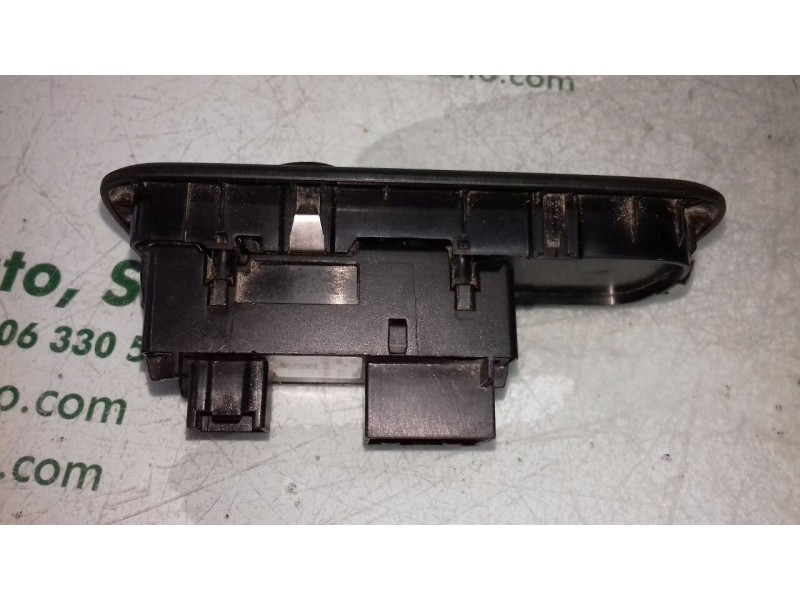 Recambio de mando elevalunas delantero izquierdo para ford fiesta (cbk) ambiente referencia OEM IAM 8A6T14A132AC  