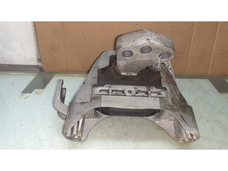 Recambio de soporte motor derecho para opel astra j lim. cosmo referencia OEM IAM 13248476  