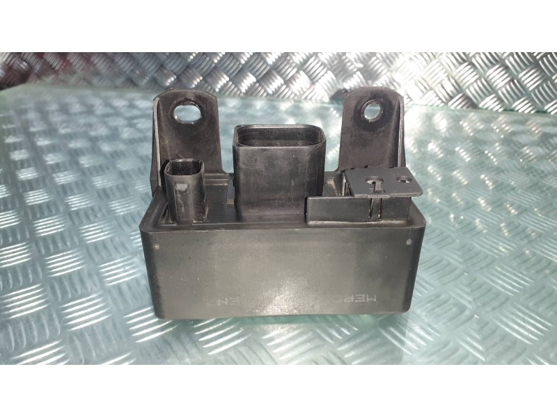 Recambio de caja precalentamiento para mercedes-benz clase c (w203) berlina 220 cdi (203.006) referencia OEM IAM   