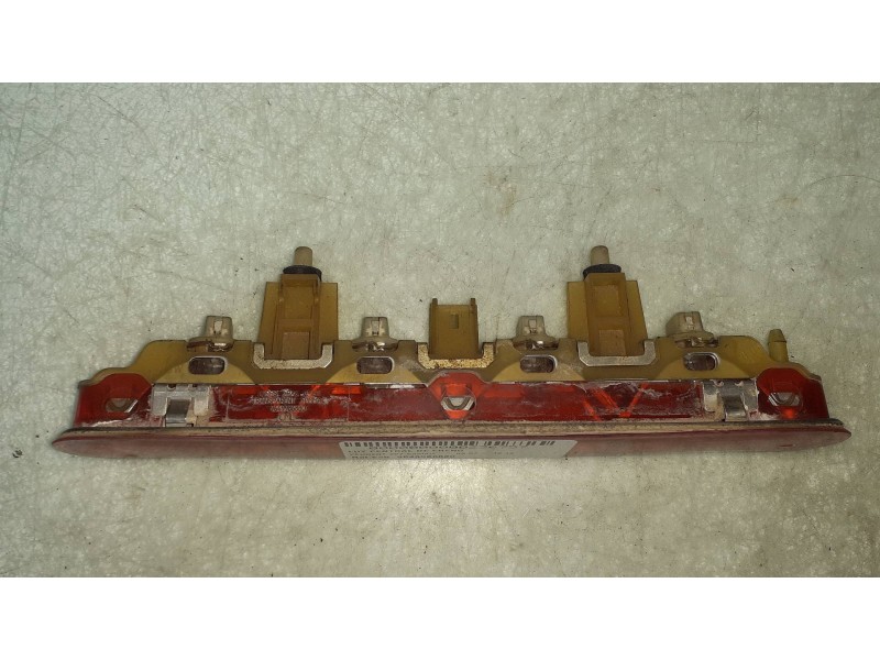Recambio de luz central de freno para peugeot 207 confort referencia OEM IAM 9649986880  