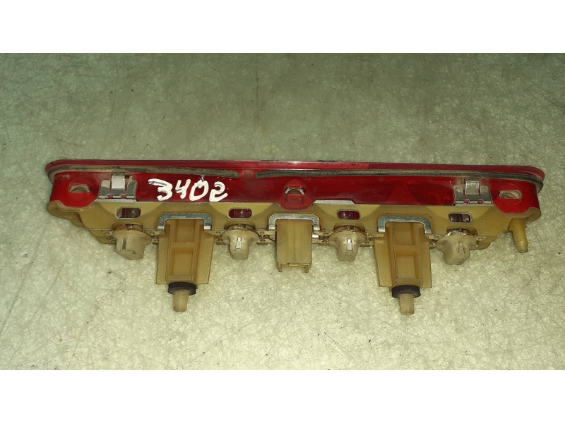 Recambio de luz central de freno para peugeot 207 confort referencia OEM IAM 9649986880  