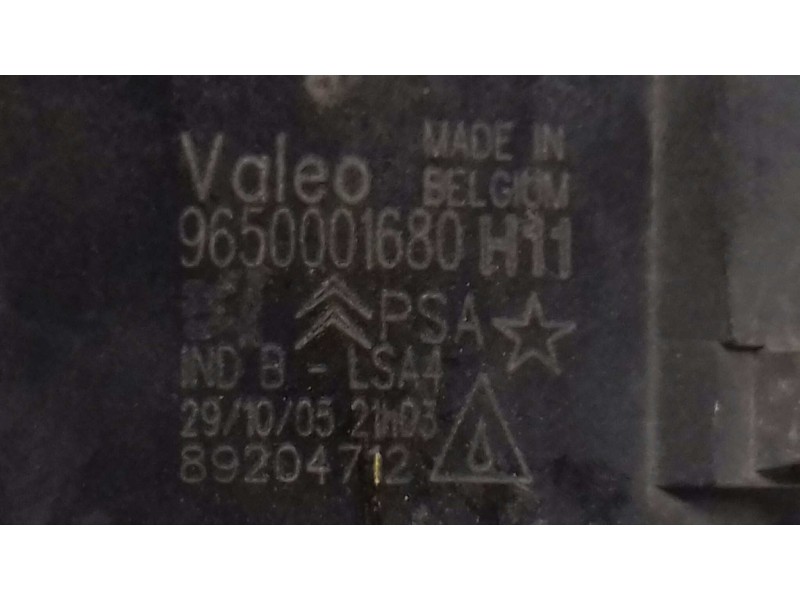 Recambio de faro antiniebla derecho para peugeot 307 break/sw (s2) referencia OEM IAM 9650001680 89204712 VALEO