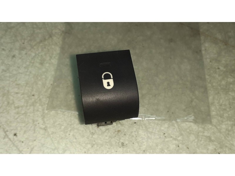 Recambio de interruptor para peugeot 207 confort referencia OEM IAM 96570636X1  